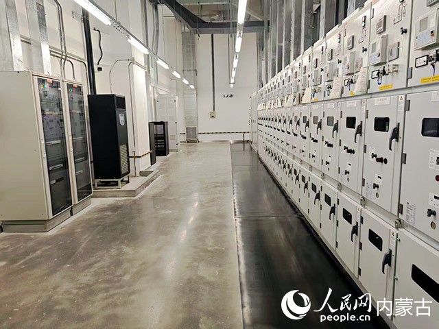 中国农业银行数据中心第三分部和林格尔新区建设项目一期工程内部。人民网记者 富丽娟摄